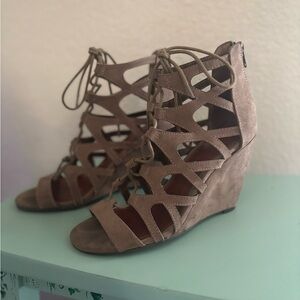 MIA Quincy Faux Suede High Wedges 🌸